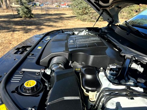 Used 2020 Land Rover Range Rover HSE image 14