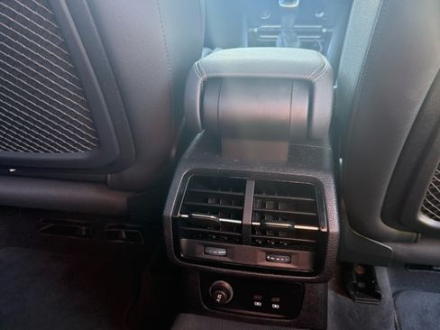 Used 2024 Audi Q3 2.0T Premium Plus image 9