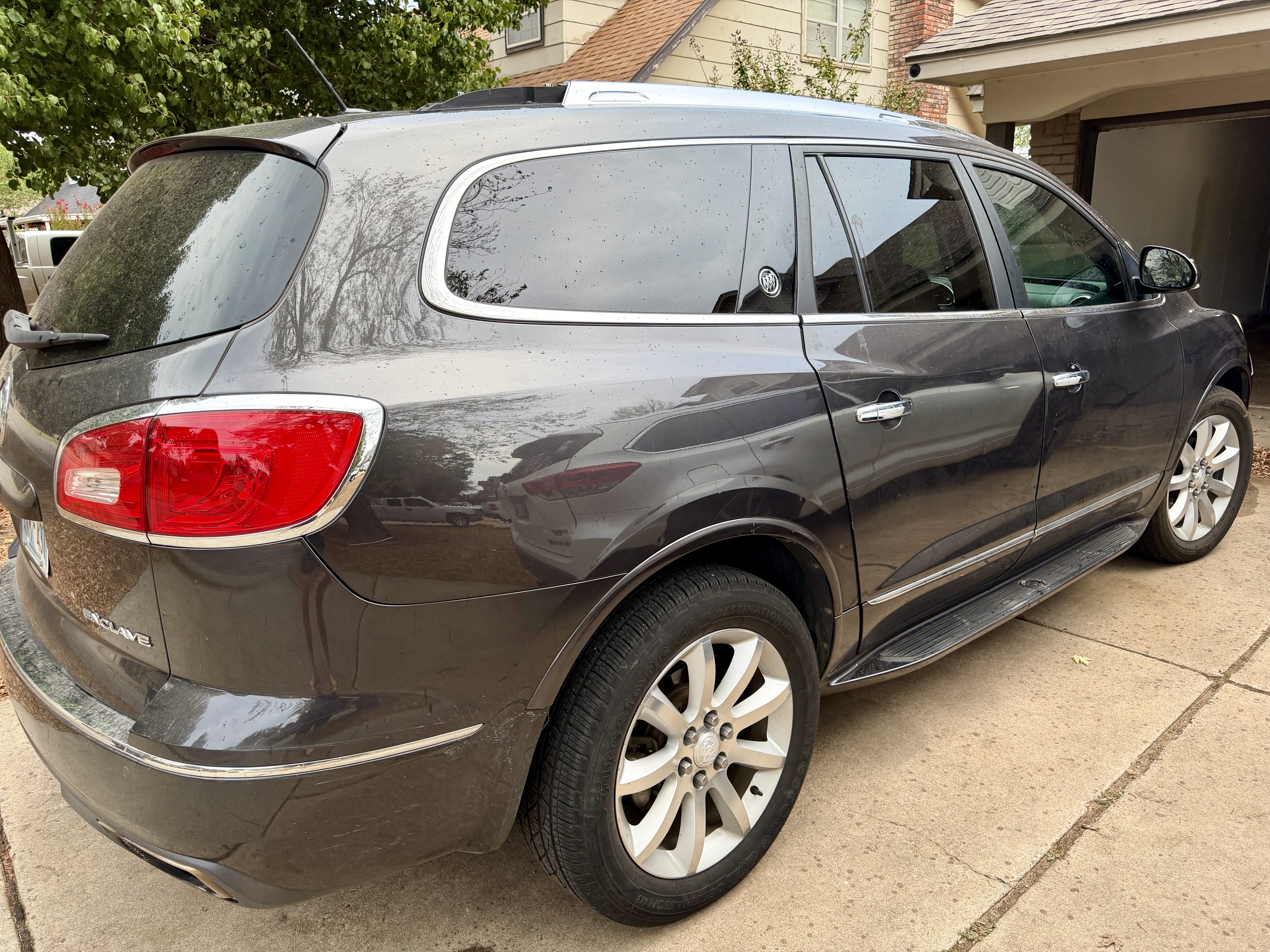 Used 2015 Buick Enclave Premium w/ Experience Buick Package FWD image 4