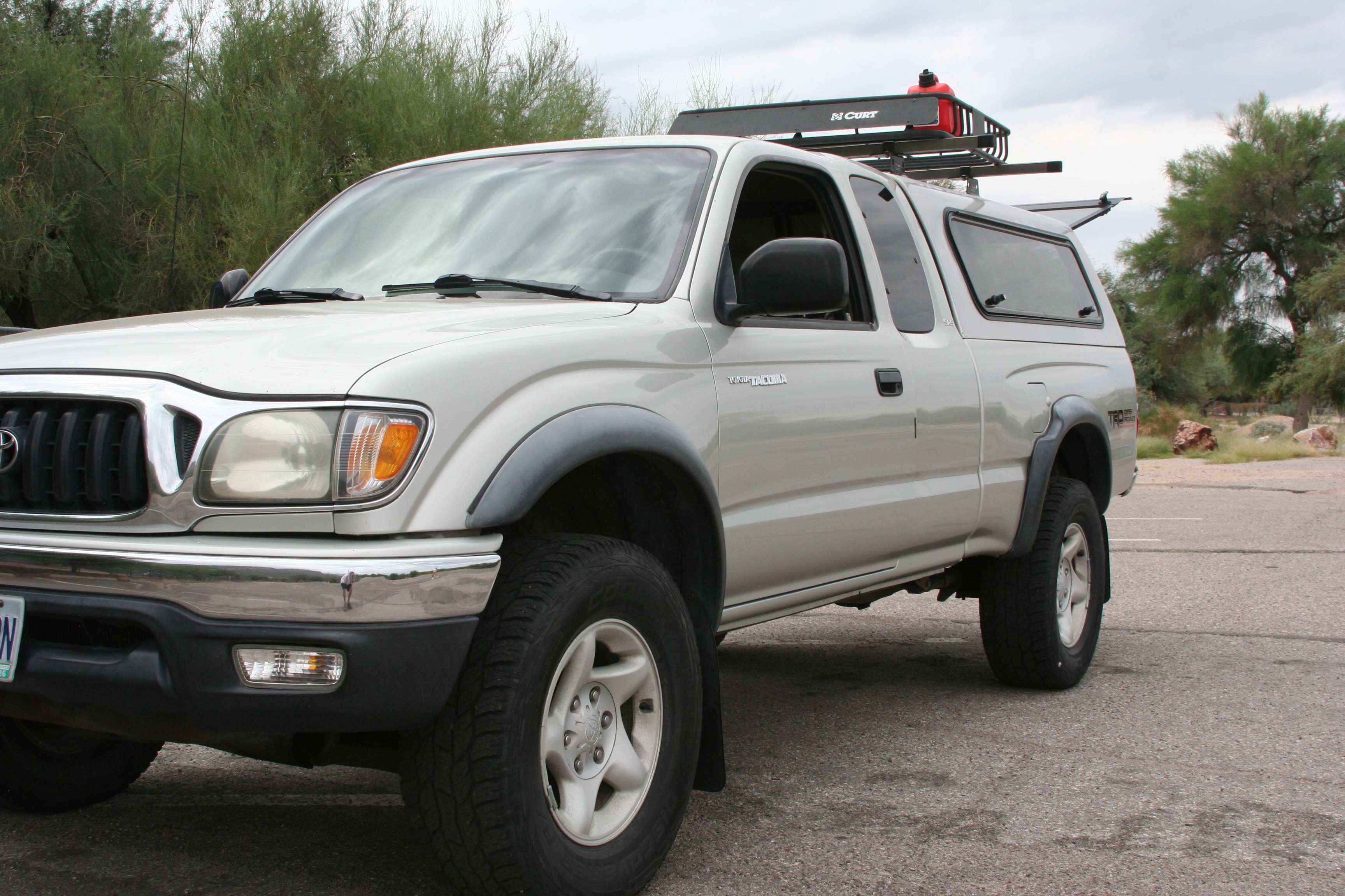 Used 2001 Toyota Tacoma PreRunner RWD image 2