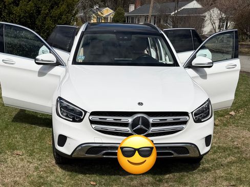 Used 2022 Mercedes-Benz GLC 300 4MATIC image 1