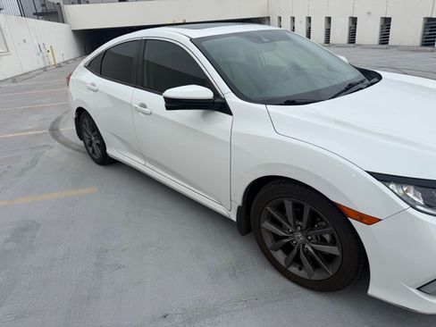 Used 2019 Honda Civic EX-L image 6