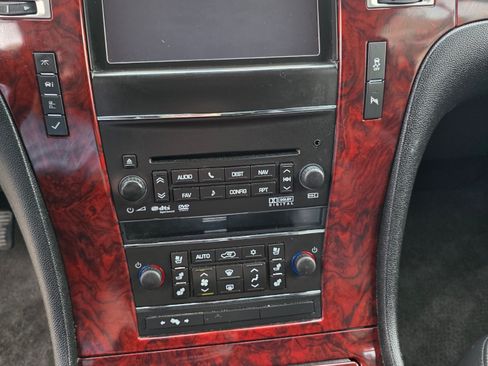 Used 2012 Cadillac Escalade EXT Luxury image 12