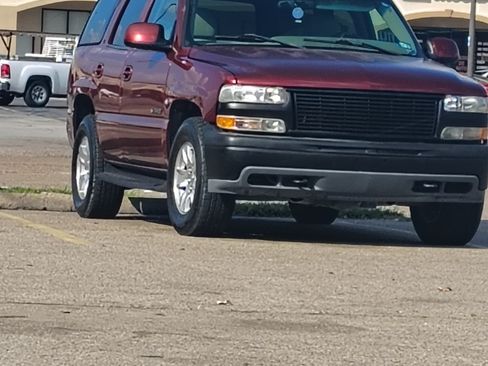 Used 2002 Chevrolet Tahoe LT image 4