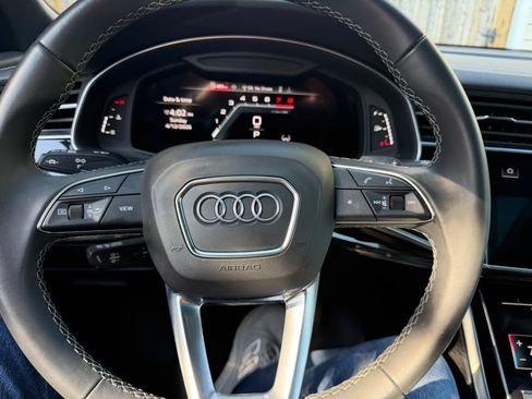 Used 2025 Audi Q8 Premium AWD/4WD image 5
