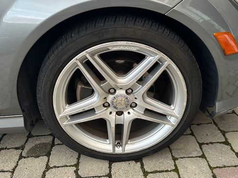 Used 2010 Mercedes-Benz C 300 Sedan image 18