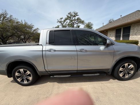 Used 2019 Honda Ridgeline RTL-E image 5