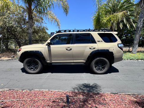 Used 2016 Toyota 4Runner TRD Pro image 4