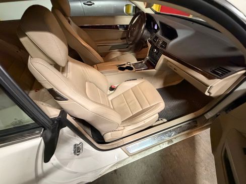 Used 2010 Mercedes-Benz E 350 Coupe image 9