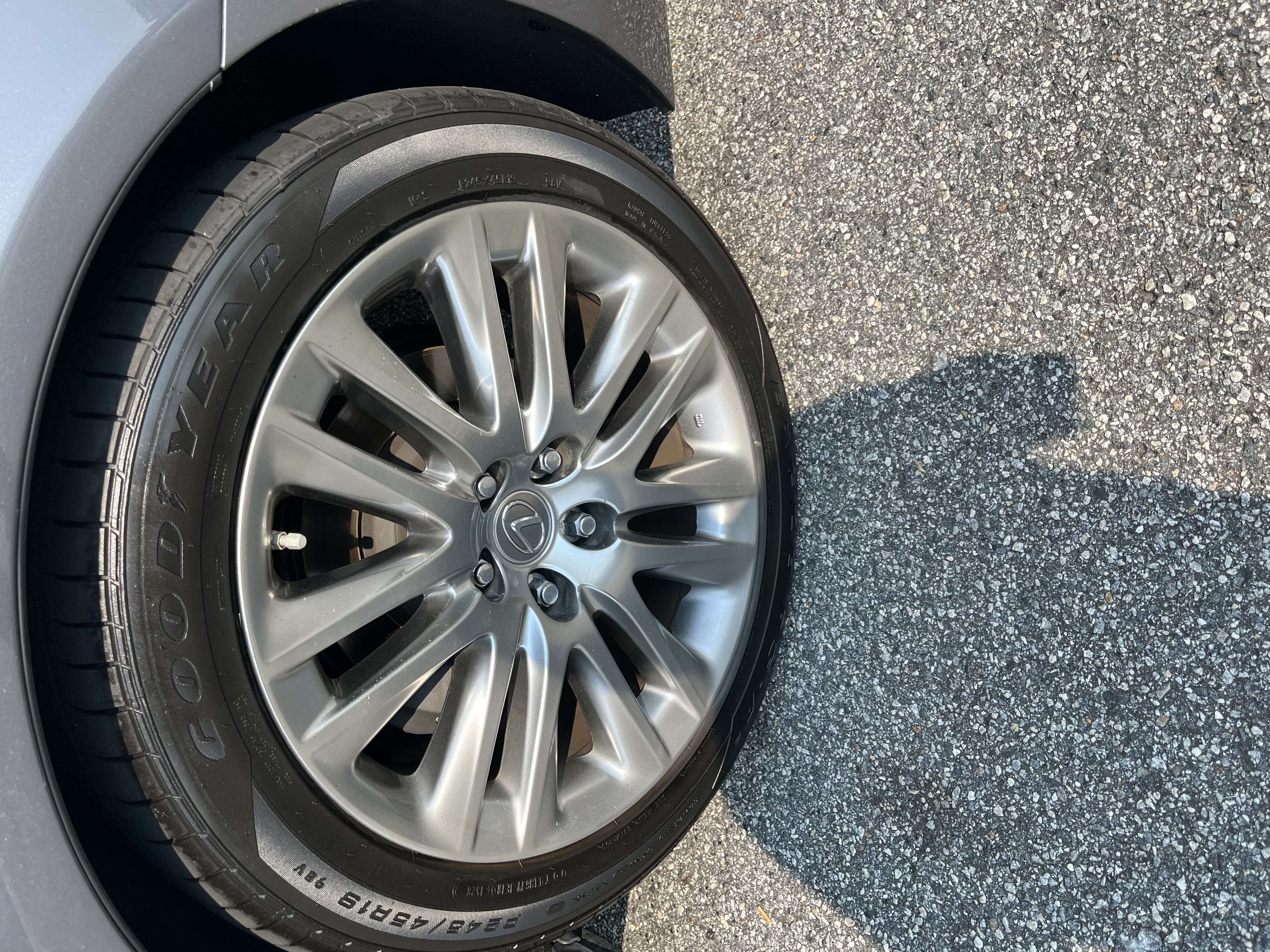 Used 2014 Lexus LS 460 w/ Comfort Package RWD image 19