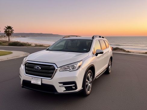 Used 2022 Subaru Ascent Limited w/ Technology Package image 1