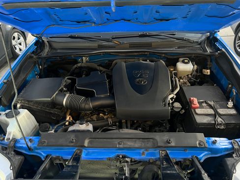 Used 2021 Toyota Tacoma TRD Off-Road image 17