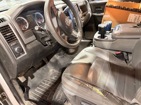 Used 2015 RAM 3500 Tradesman w/ Chrome Appearance Group AWD/4WD image 10