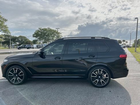 Used 2021 BMW X7 xDrive40i w/ M Sport Package AWD/4WD image 14