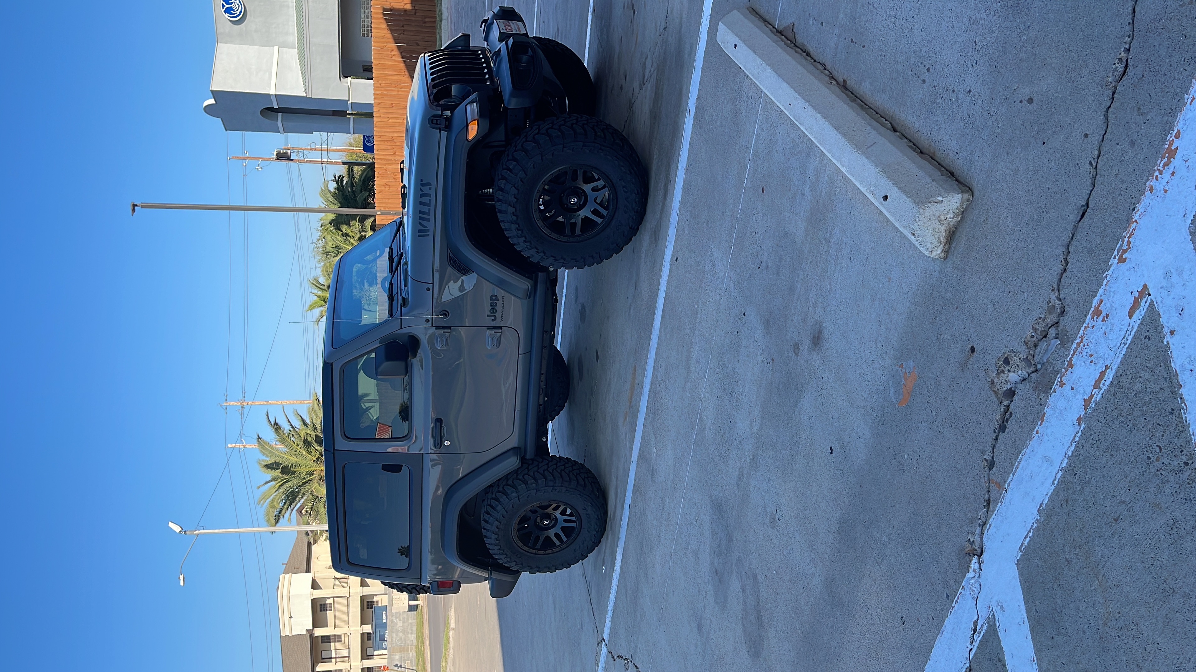 Used 2022 Jeep Wrangler Sport AWD/4WD image 22