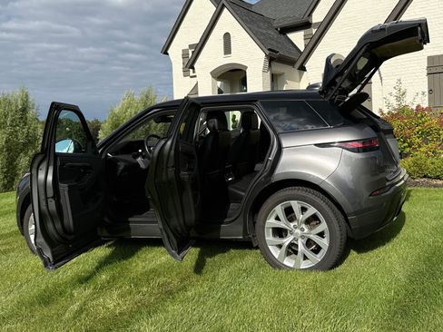 Used 2020 Land Rover Range Rover Evoque SE image 10