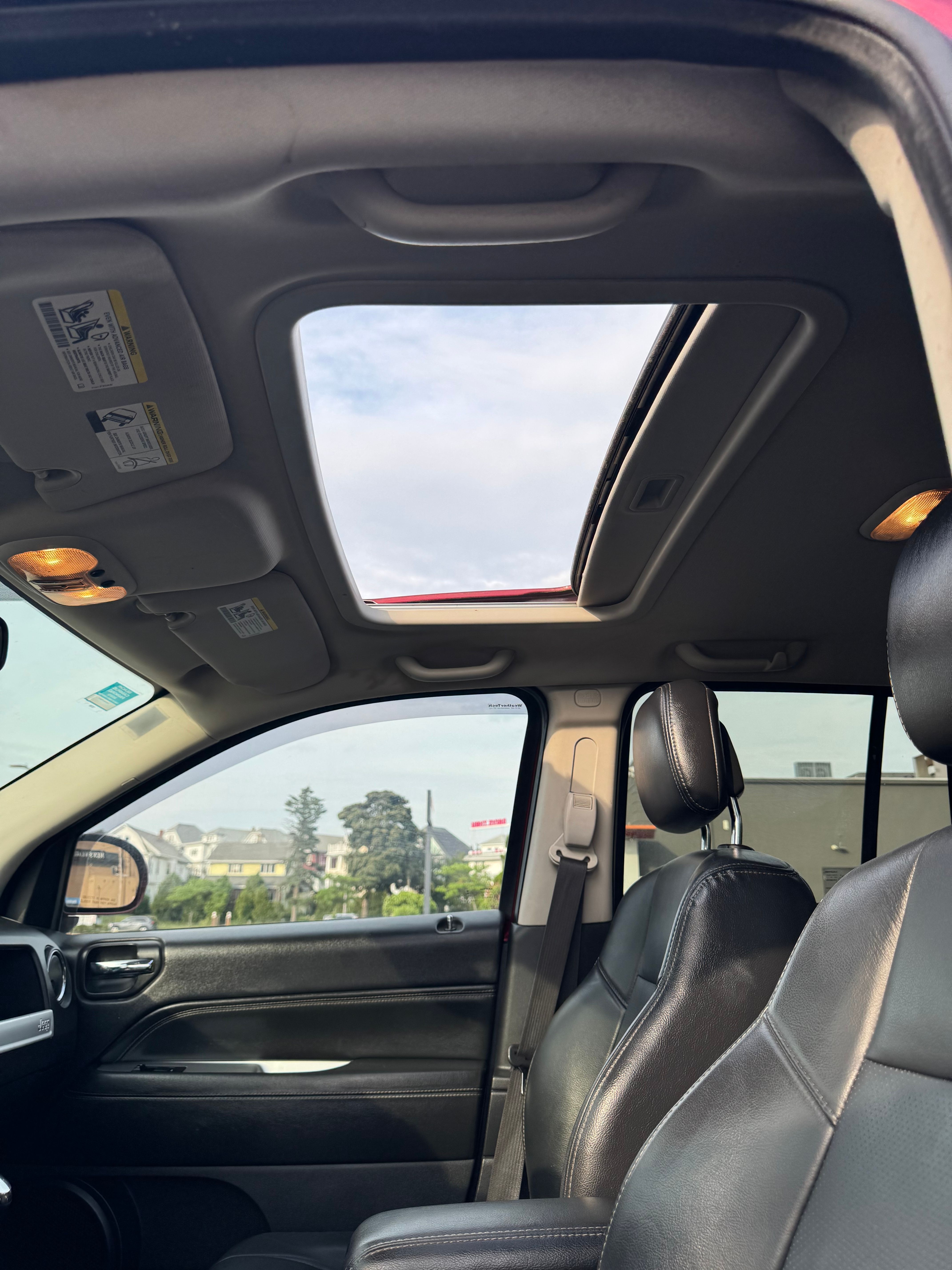 Used 2015 Jeep Compass High Altitude AWD/4WD image 16