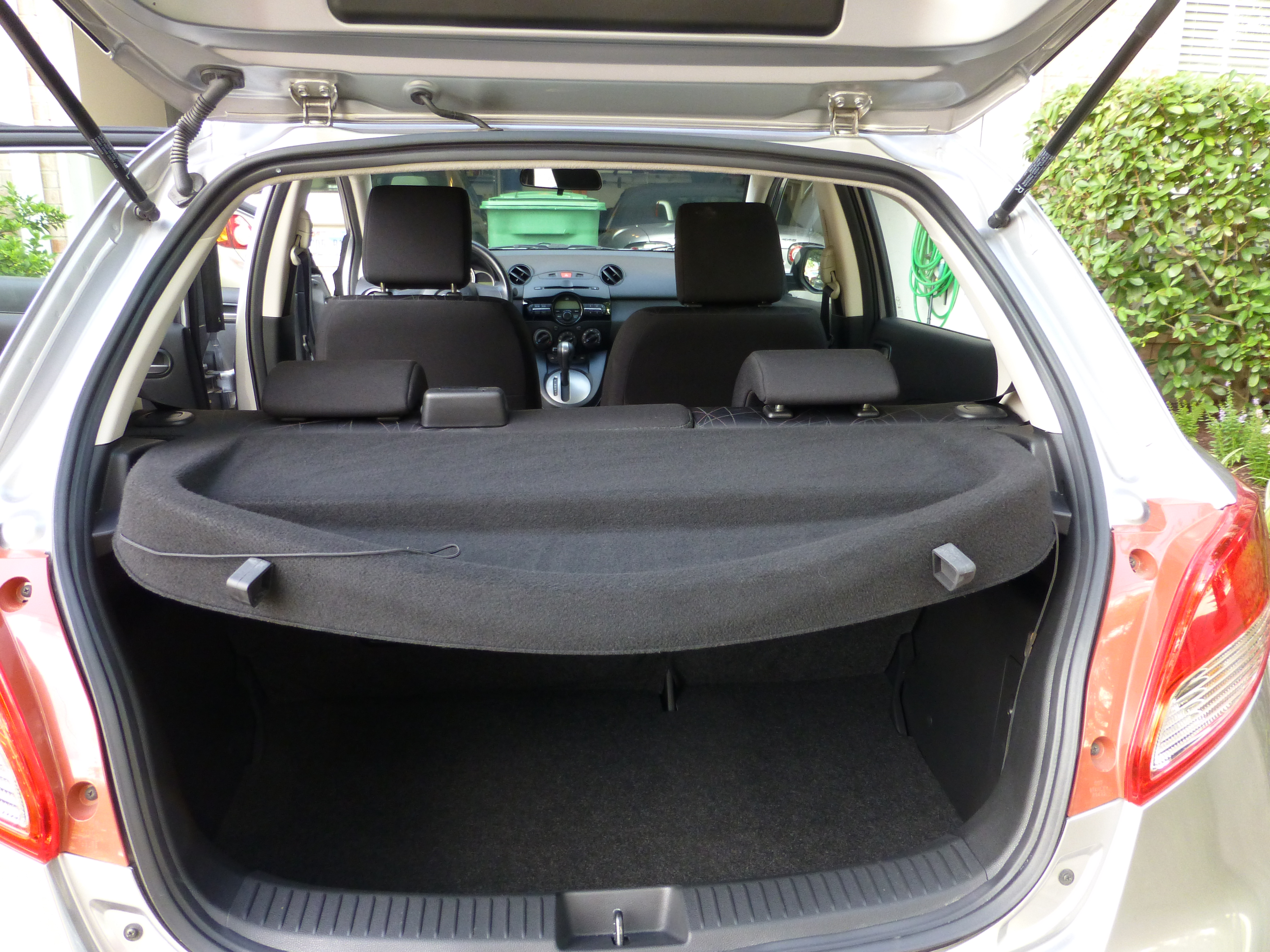 Used 2012 MAZDA MAZDA2 Sport FWD image 17