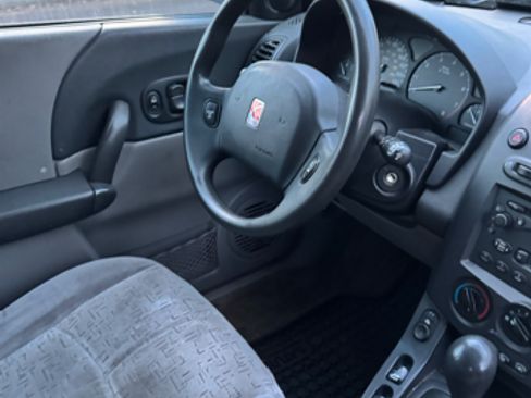 Used 2003 Saturn Vue AWD V6 image 14