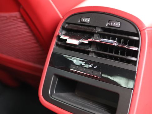 Used 2017 Maserati Quattroporte GTS GranSport image 22