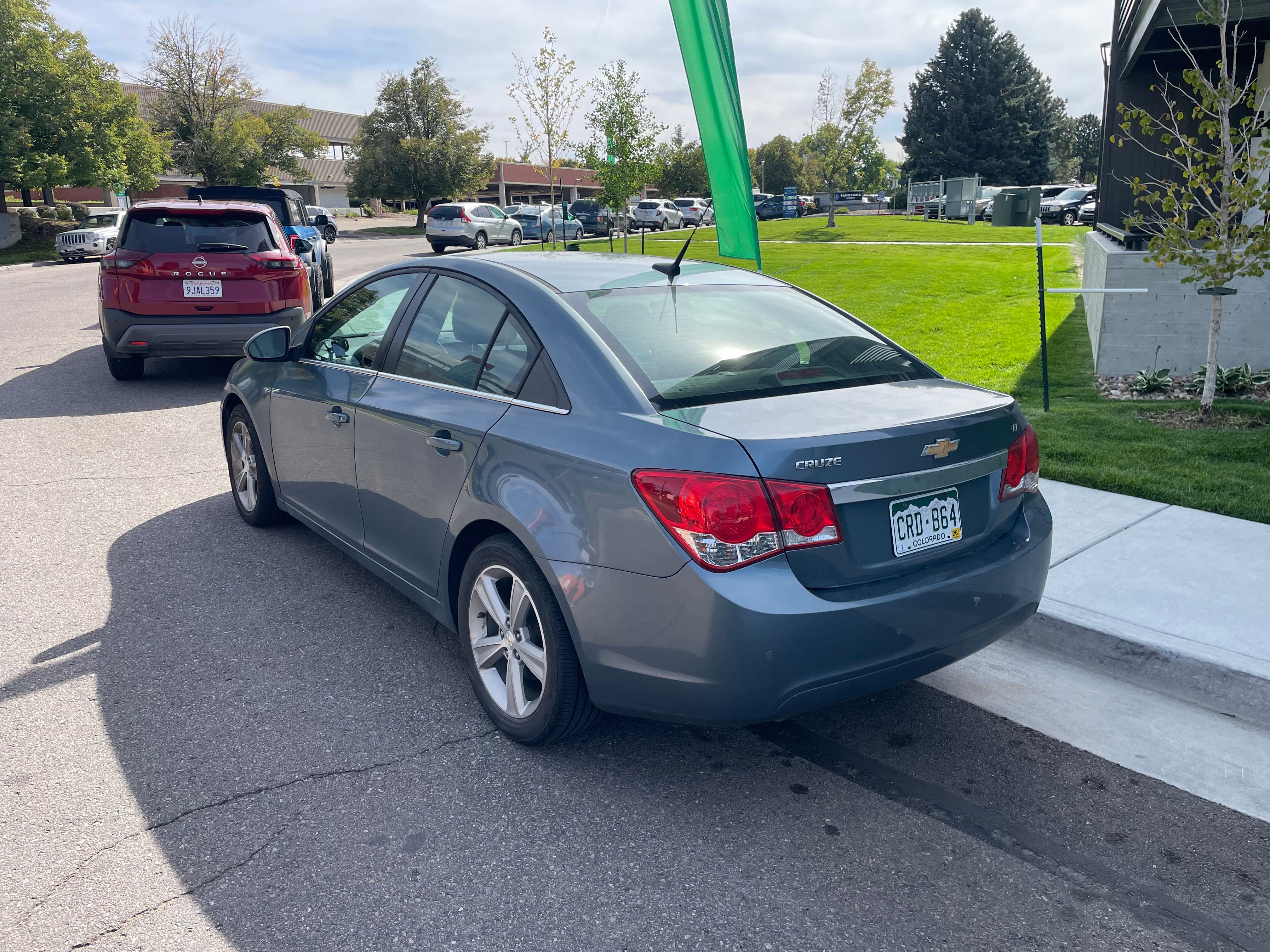 Used 2012 Chevrolet Cruze LT FWD image 6