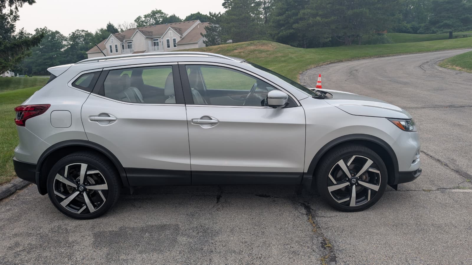 Used 2020 Nissan Rogue Sport SL AWD/4WD image 4