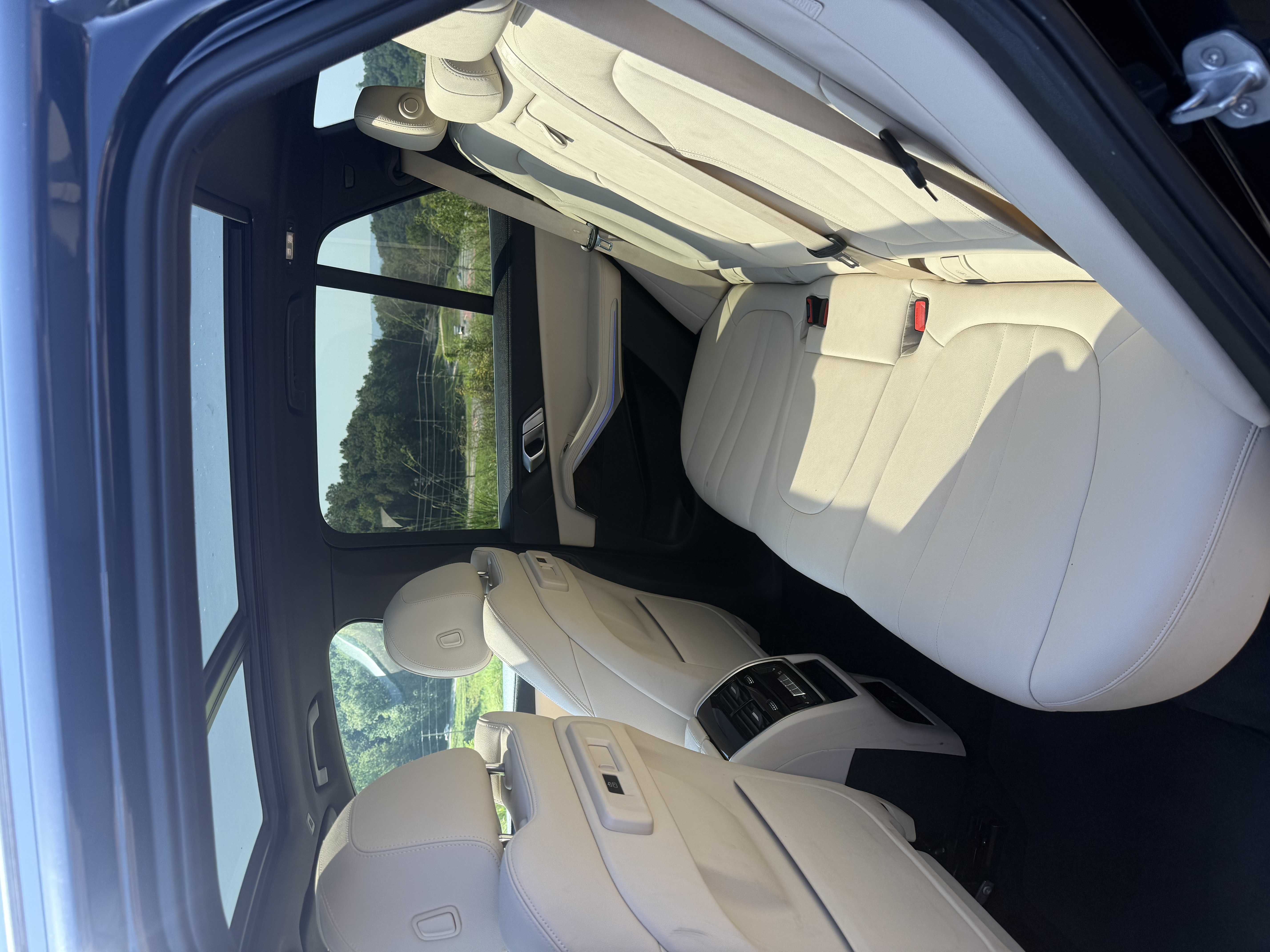 Used 2019 BMW X5 xDrive40i w/ Premium Package 2 AWD/4WD image 5