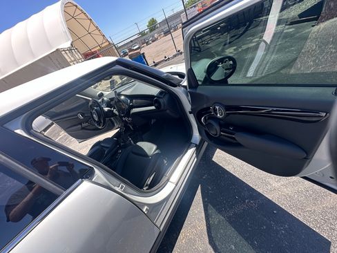 Used 2016 MINI Cooper S image 10