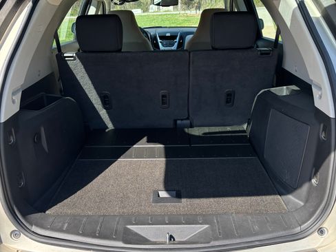 Used 2011 Chevrolet Equinox LS image 10