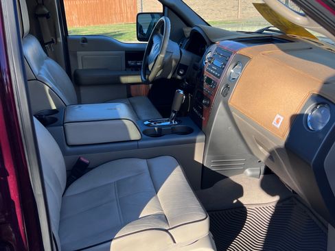 Used 2006 Lincoln Mark LT 4x4 image 10