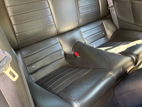 Used 2006 Ford Mustang GT Premium image 15
