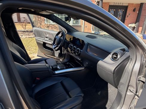 Used 2021 Mercedes-Benz GLA 250 4MATIC image 12