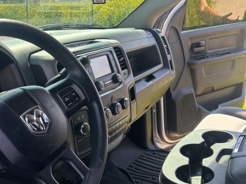 Used 2018 RAM 2500 Tradesman w/ Chrome Appearance Group image 5