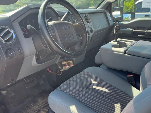 Used 2011 Ford F350 XLT w/ Advanced Security Group AWD/4WD image 9