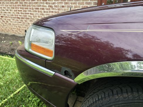 Used 2006 Lincoln Town Car Signature Limited image 24