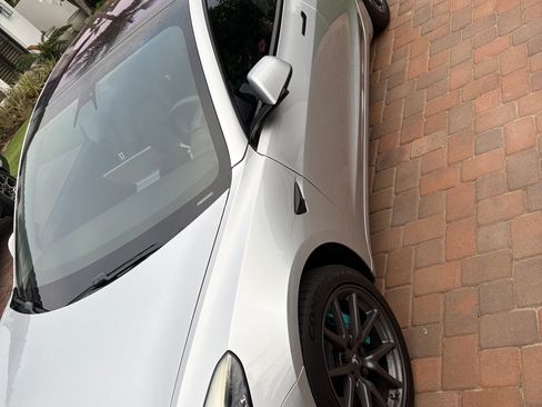Used 2018 Tesla Model 3 Long Range RWD image 4