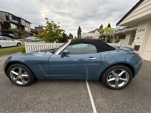 Used 2007 Saturn Sky Red Line RWD image 2