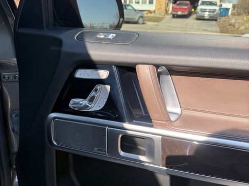 Used 2021 Mercedes-Benz G 550 image 11