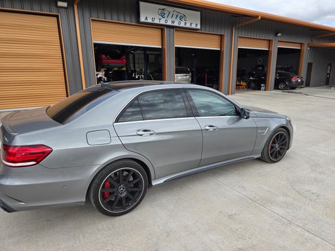 Used 2014 Mercedes-Benz E 63 AMG S-Model image 8