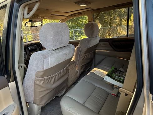 Used 2000 Toyota Land Cruiser image 9