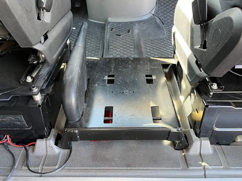 Used 2017 Mercedes-Benz Sprinter 2500 image 19