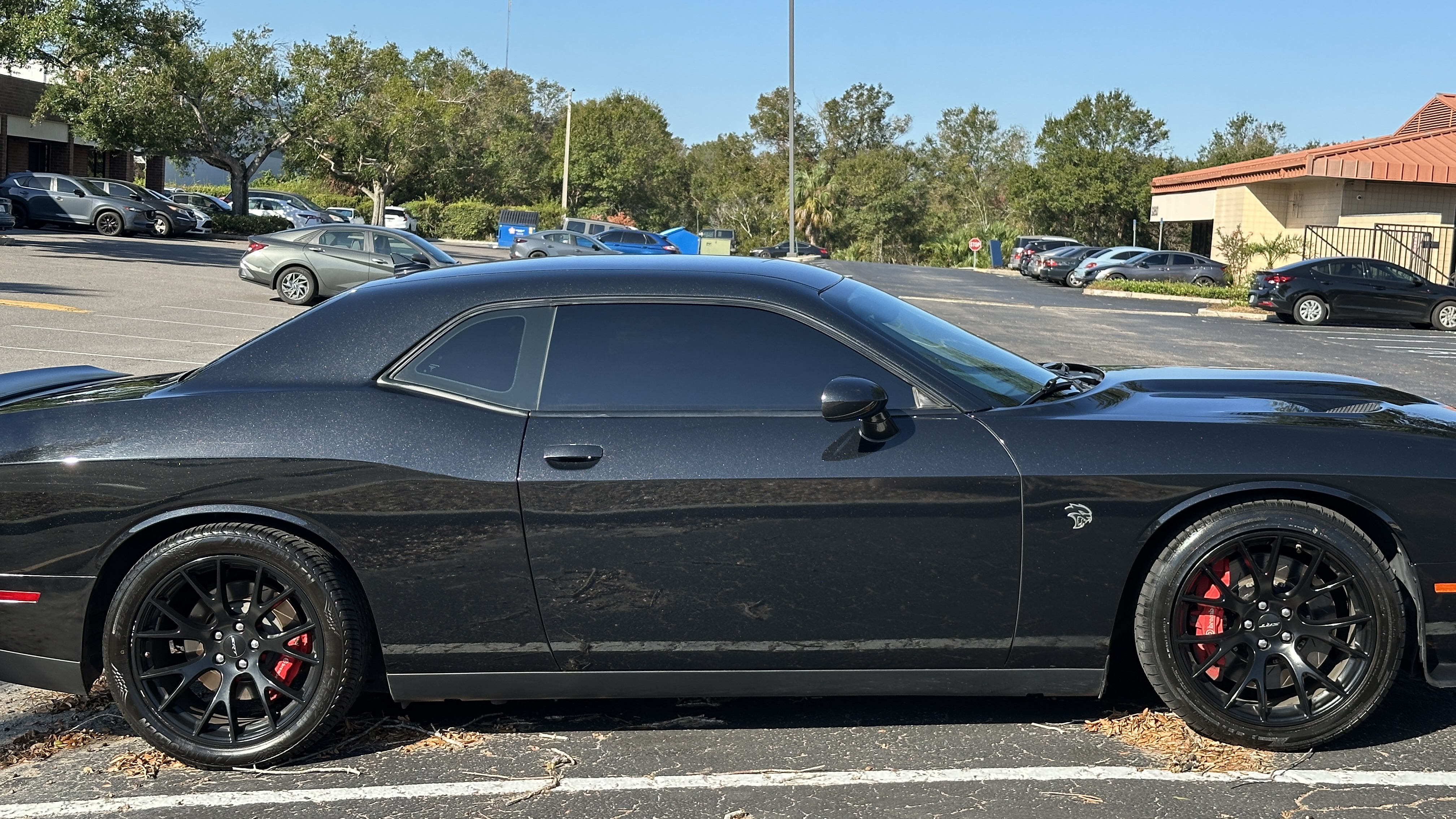 Used 2015 Dodge Challenger SRT Hellcat RWD image 15