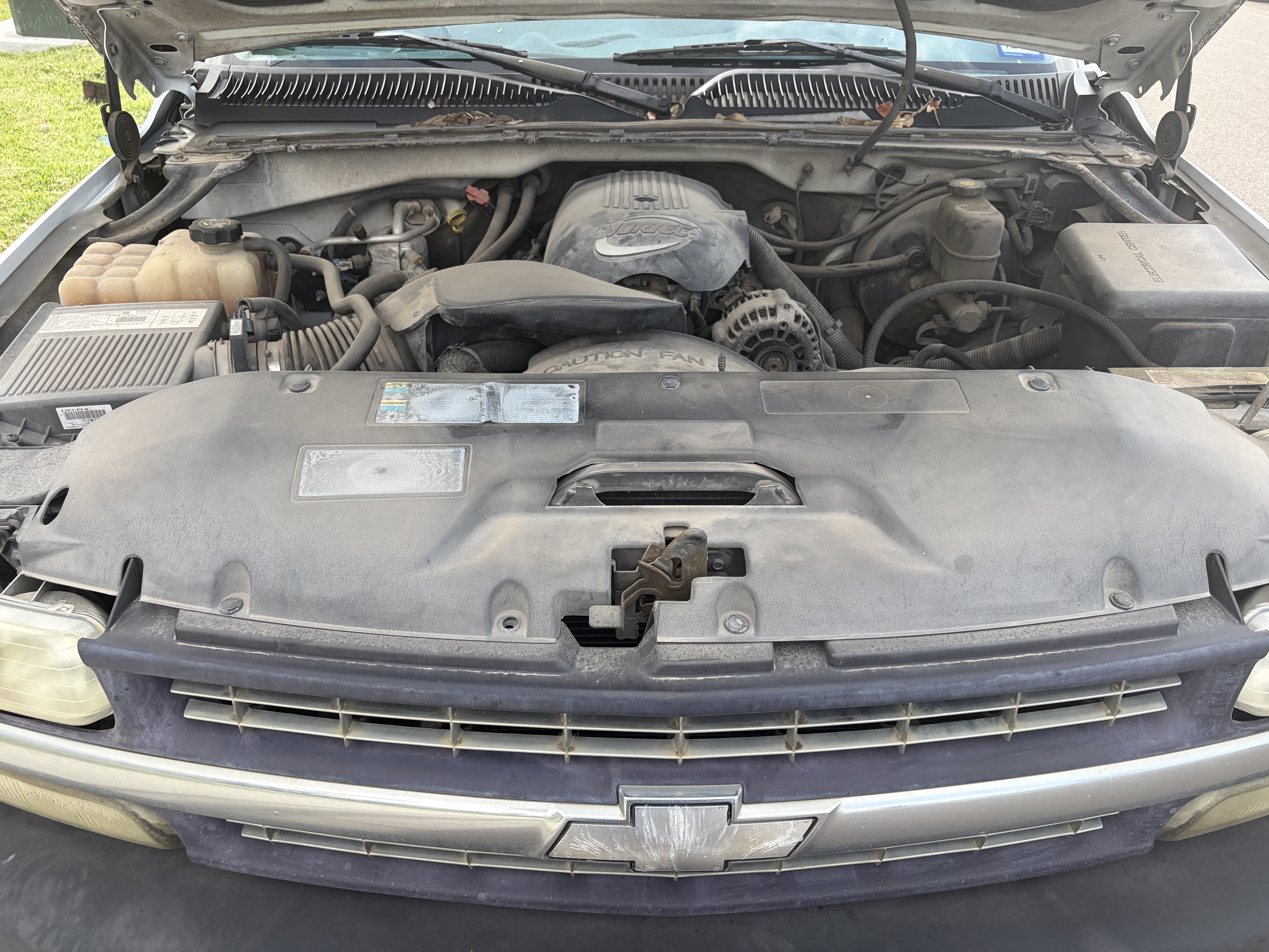 Used 2002 Chevrolet Silverado 1500 LS w/ Heavy Duty Suspension Pkg AWD/4WD image 9