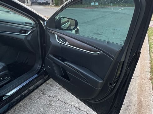 Used 2018 Cadillac XTS Luxury image 6