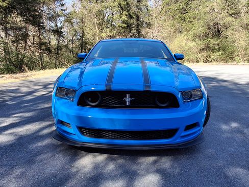 Used 2013 Ford Mustang Boss 302 w/ Boss 302 Accessory Pkg image 11