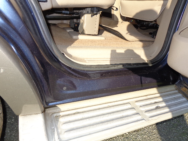 Used 2004 Ford Expedition Eddie Bauer AWD/4WD image 18