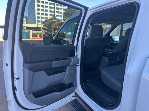 Used 2024 Ford F150 Lightning Flash image 21