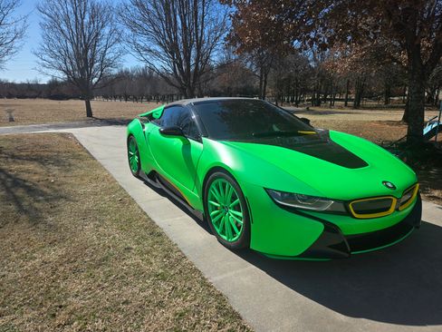Used 2019 BMW i8 Roadster image 15
