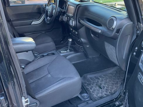 Used 2014 Jeep Wrangler Unlimited Sport w/ Quick Order Package 24S image 16