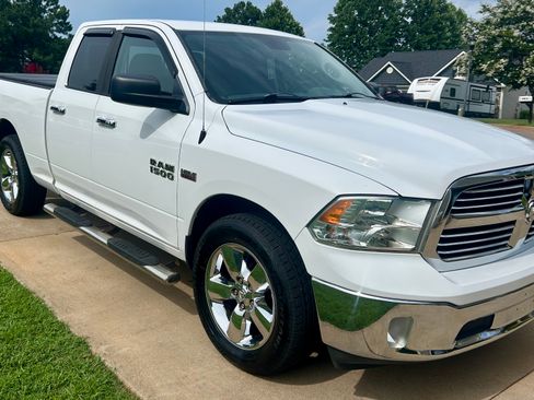 Used 2015 RAM 1500 Big Horn RWD image 1